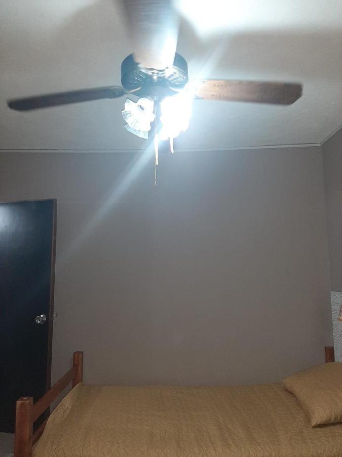 Nirvana Hermosa Habitacion Independiente グアテマラシティ エクステリア 写真